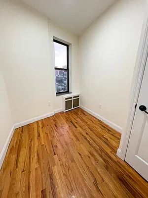 Rented by City Connections Realty | media 15