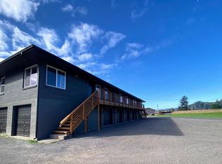 575 Greenwood Ave #4, Reedsport, OR 97467