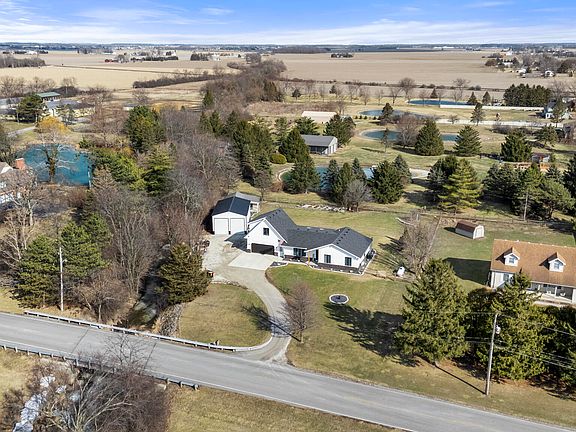 3rd image of 24579 Thompson Rd