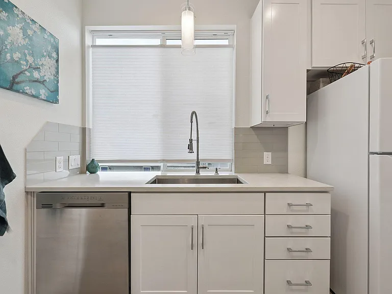 4001 Red River St #4 — Photo 8