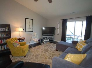 8224 Twin River Dr, Indianapolis, IN 46239