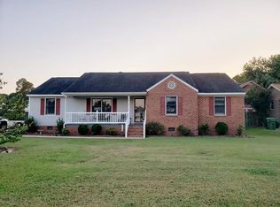 210 Beechwood Dr, Roanoke Rapids, NC 27870