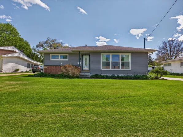 1710 E Mitchell Ave, Waterloo, IA 50702