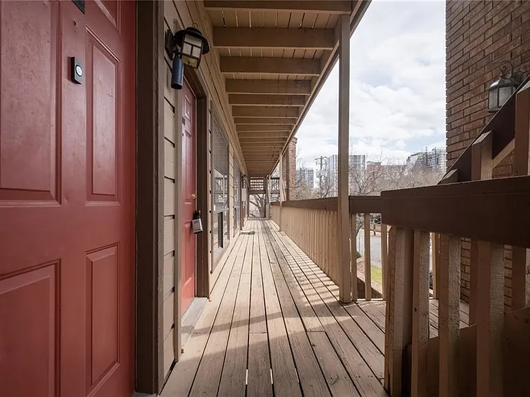 2210 Pearl St #205 — Photo 14