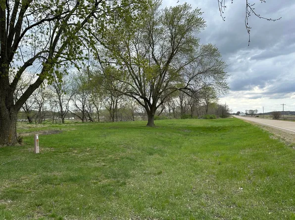 16889/16843 County Road G40, Columbus Junction, IA 52738