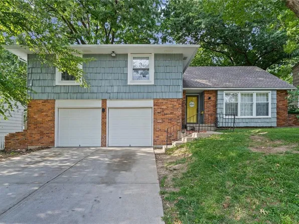 3728 Birchwood Dr, Kansas City, MO 64137
