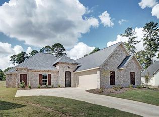 348 Royal Pond Cir, Flowood, MS 39232