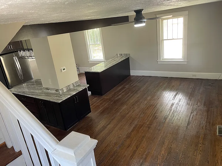 1206 Floyd Ave SW — Photo 2
