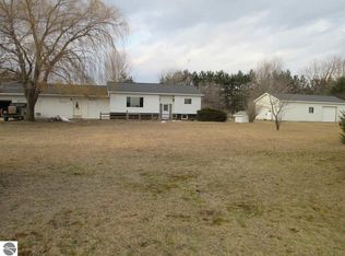 9980 Clark Rd, Elwell, MI 48832