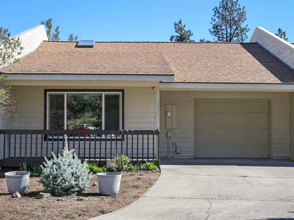 908 SE Stratford Ct, Bend, OR 97702