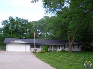 612 SE Croco Rd, Topeka, KS 66607