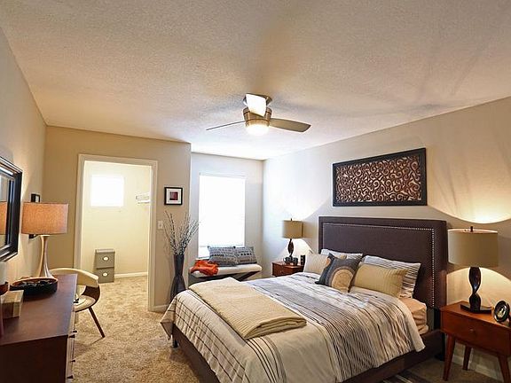 4th image of 15263 Amberly Dr
