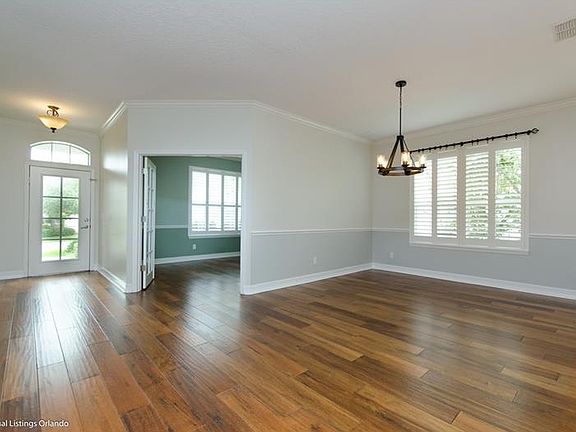3rd image of 405 Macchi Ave