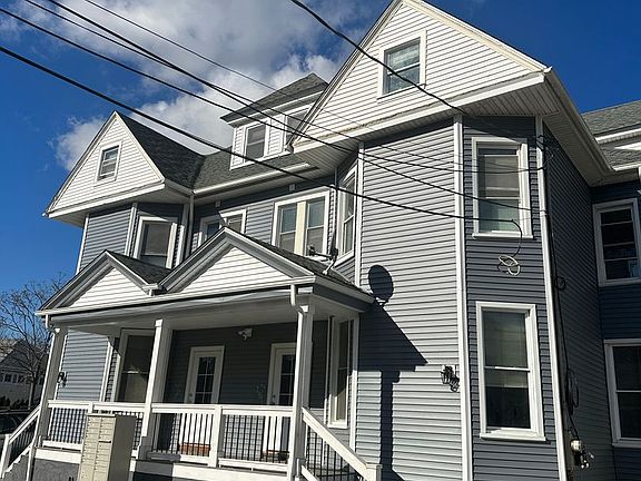 2nd image of 166-168 W Liberty St #166-4