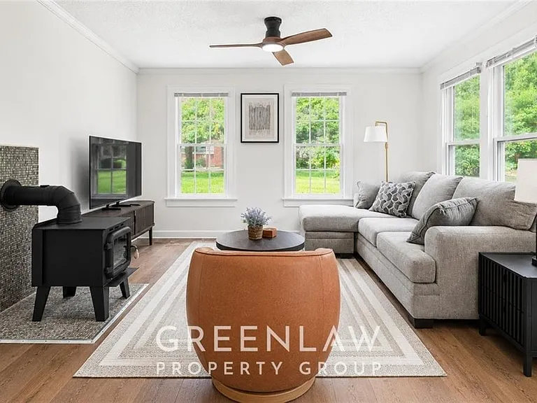 1177 Morley Ave SE — Photo 4