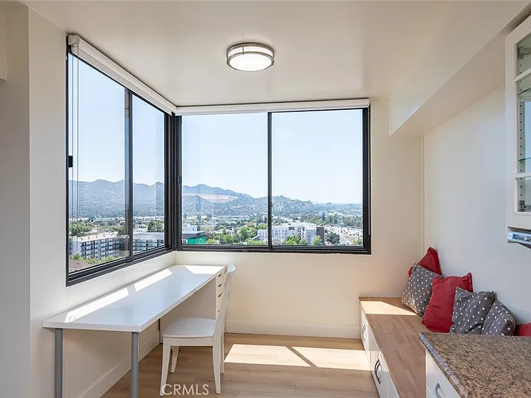 345 Pioneer Dr #1404 — Photo 16