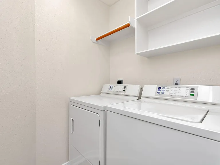 16510 Bluff Springs Dr — Photo 11