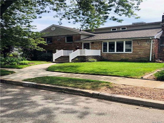 1st image of 186 Lindbergh Ave