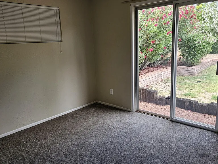 4208 E Montecito Ave — Photo 8
