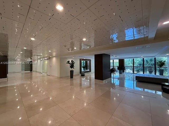 540 Brickell Key Dr #1024 — Photo 2
