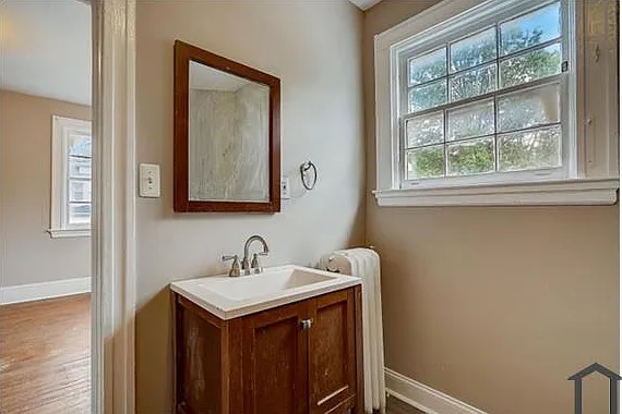 36 York Ct — Photo 11