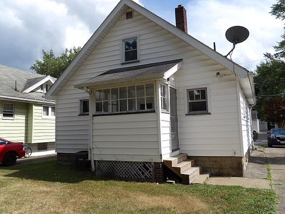 4th image of 130 Clifton Dr