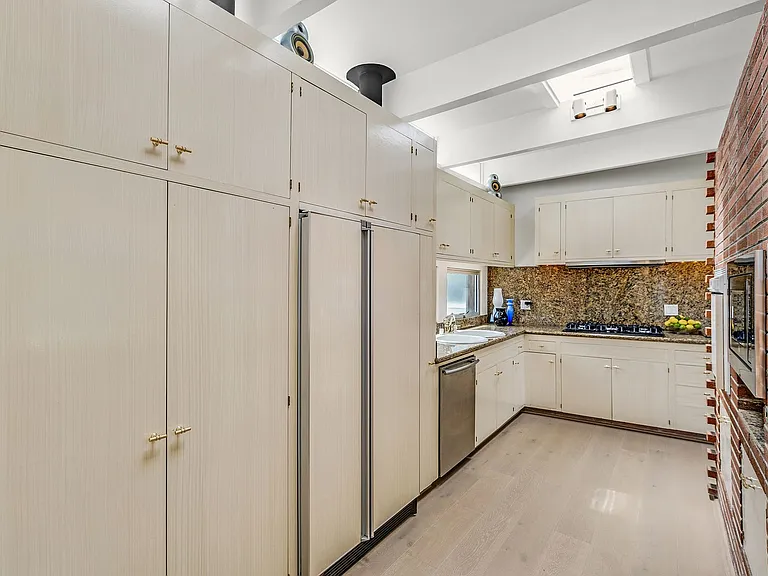 862 Pacheco St — Photo 15