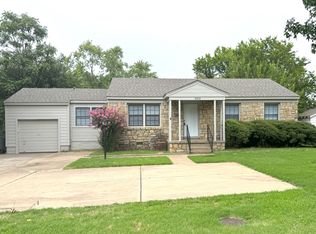 5323 E 4th Pl, Tulsa, OK 74112