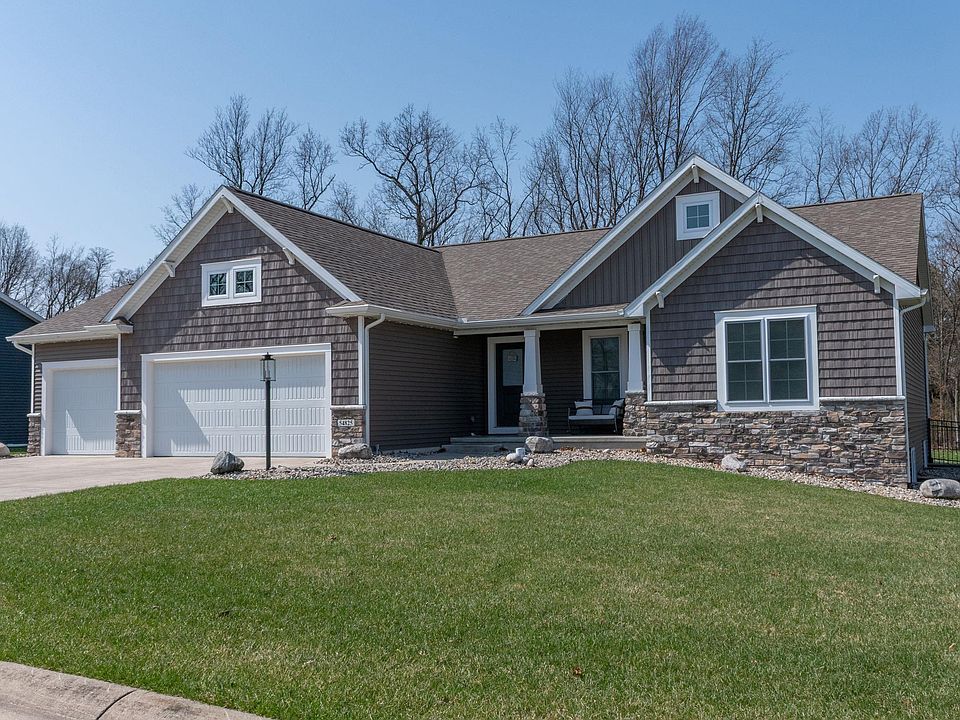 1st image of 54825 Black Oak Ct