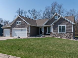 54825 Black Oak Ct, Bristol, IN 46507