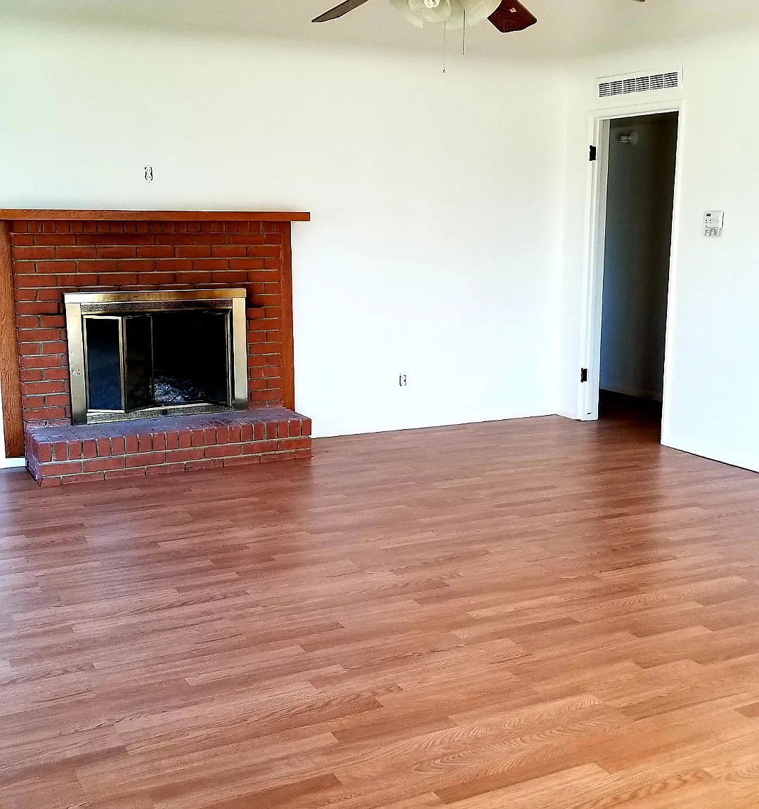 1013 East Vandalia Avenue - 1 — Photo 3