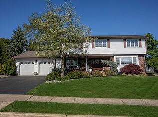 54 Jensen Rd, Sayreville, NJ 08872