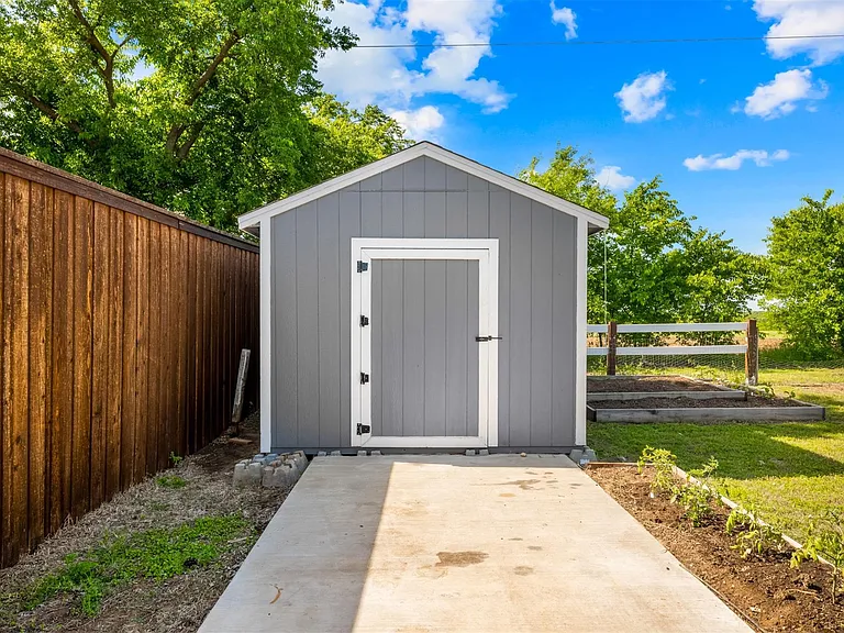 308 Deer Run Dr — Photo 25