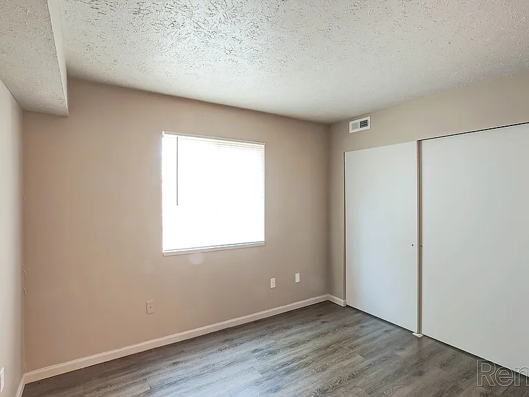 Prairie Green Apartment Homes — Photo 9