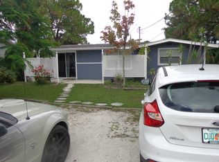 2061 Pennsylvania Ave APT B, Englewood, FL 34224