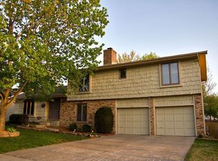 1054 E Manchester Dr, Springfield, MO 65810