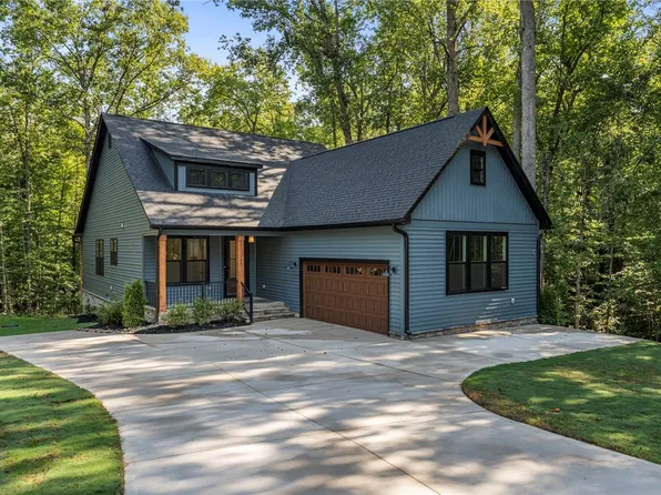 106 Armory Ct, Ninety Six, SC 29666