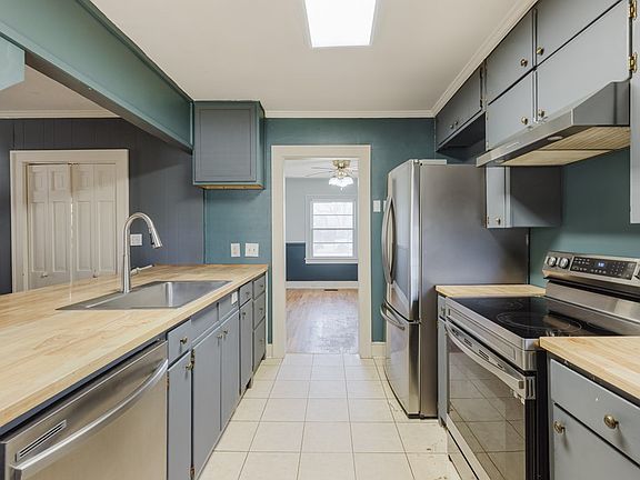 4th image of 108 Springfield Ave