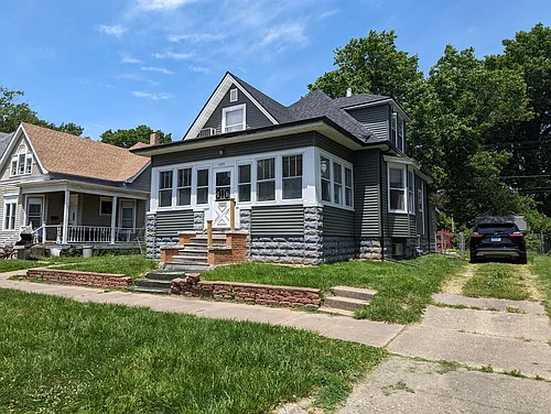 1723 W Fredonia Ave Photo 1