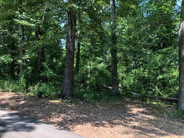 Forest Dr, Washington, NC 27889
