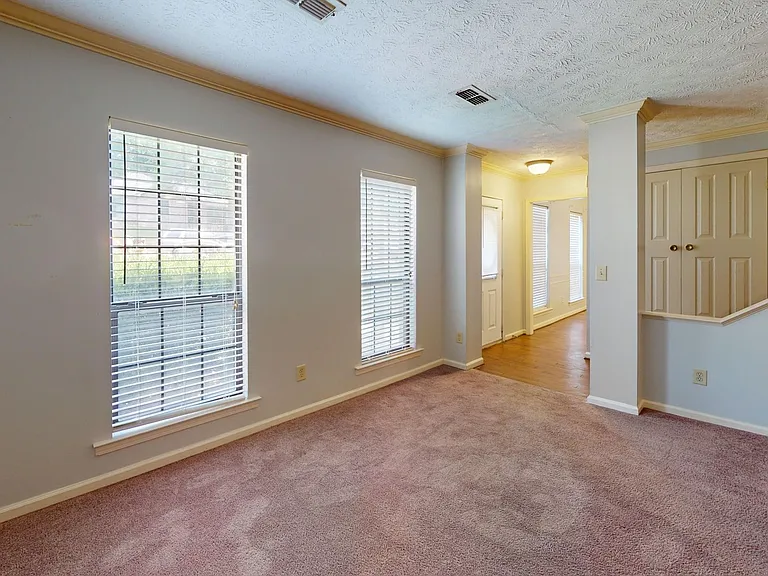 335 Bent Tree Dr — Photo 5