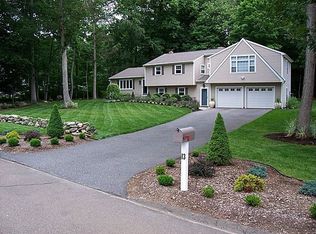 13 Pierce Ln, Madison, CT 06443