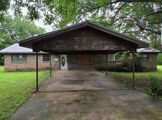 19748 Mahar Dr, Spiro, OK 74959