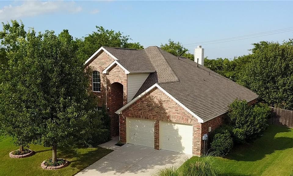 1st image of 2605 Valencia Ln