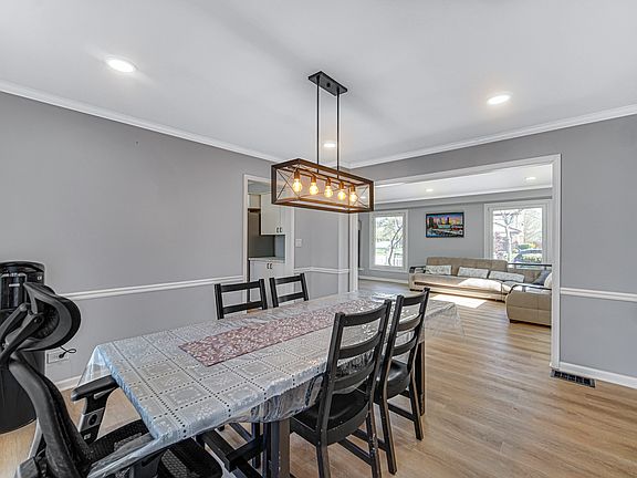 5th image of 1623 W Bray Ct