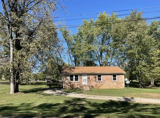 301 Destin Dr, Clarksville, TN 37040