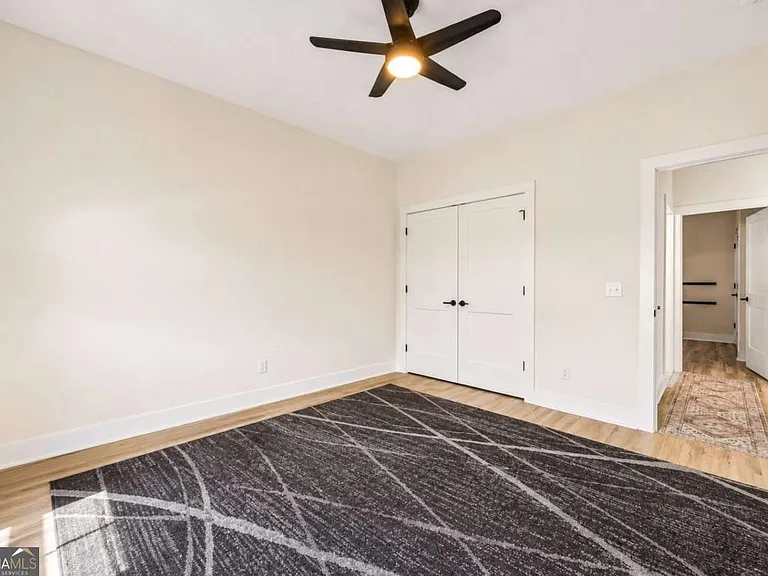 100 Carrington Way — Photo 21