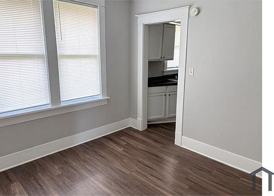 4th image of 1434 Rayner St