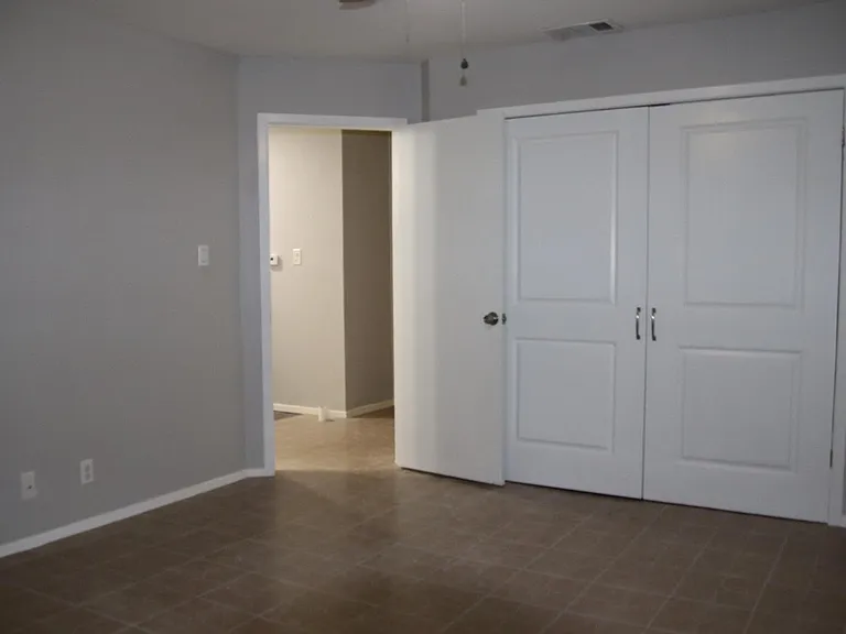 534 Galveston Rd #D — Photo 8