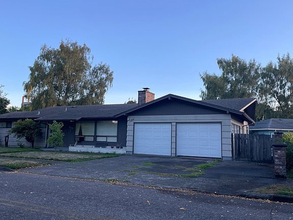 2nd image of 2611 Fir St